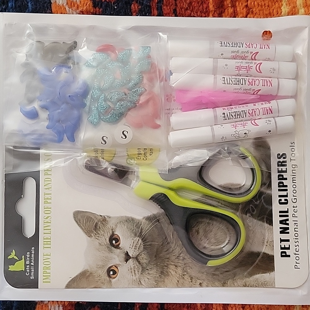 Vichy Cat Nail Clippers & Fancy Nail Capa  & Adhesive & Applicators